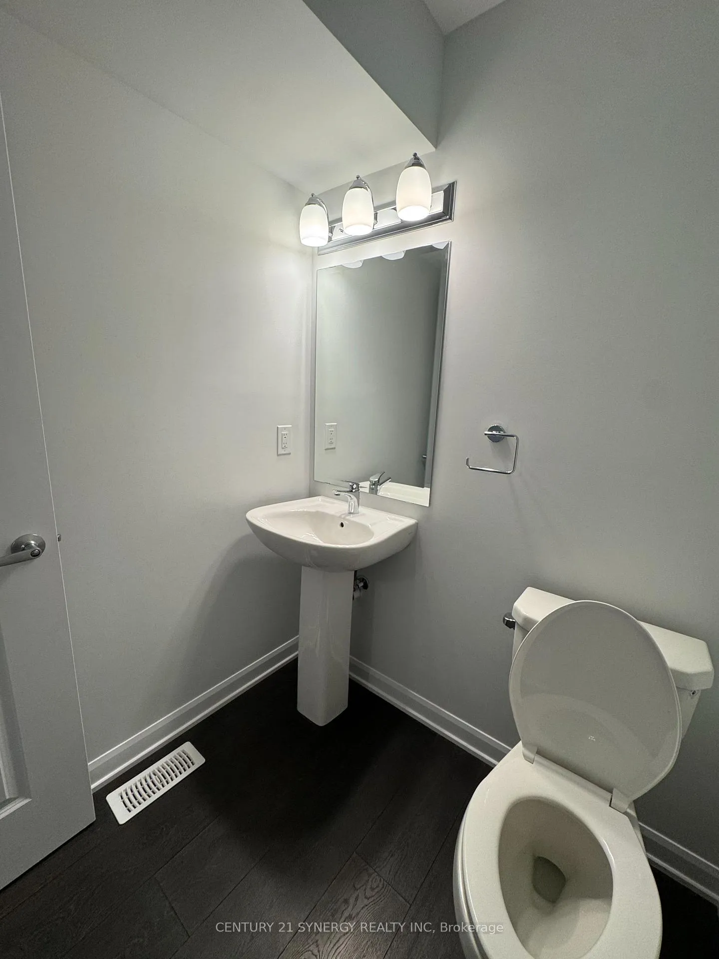 Photo 5 of 707 Arcadian Private, Ottawa, Kanata - Morgan's Grant/South March — HOMEH