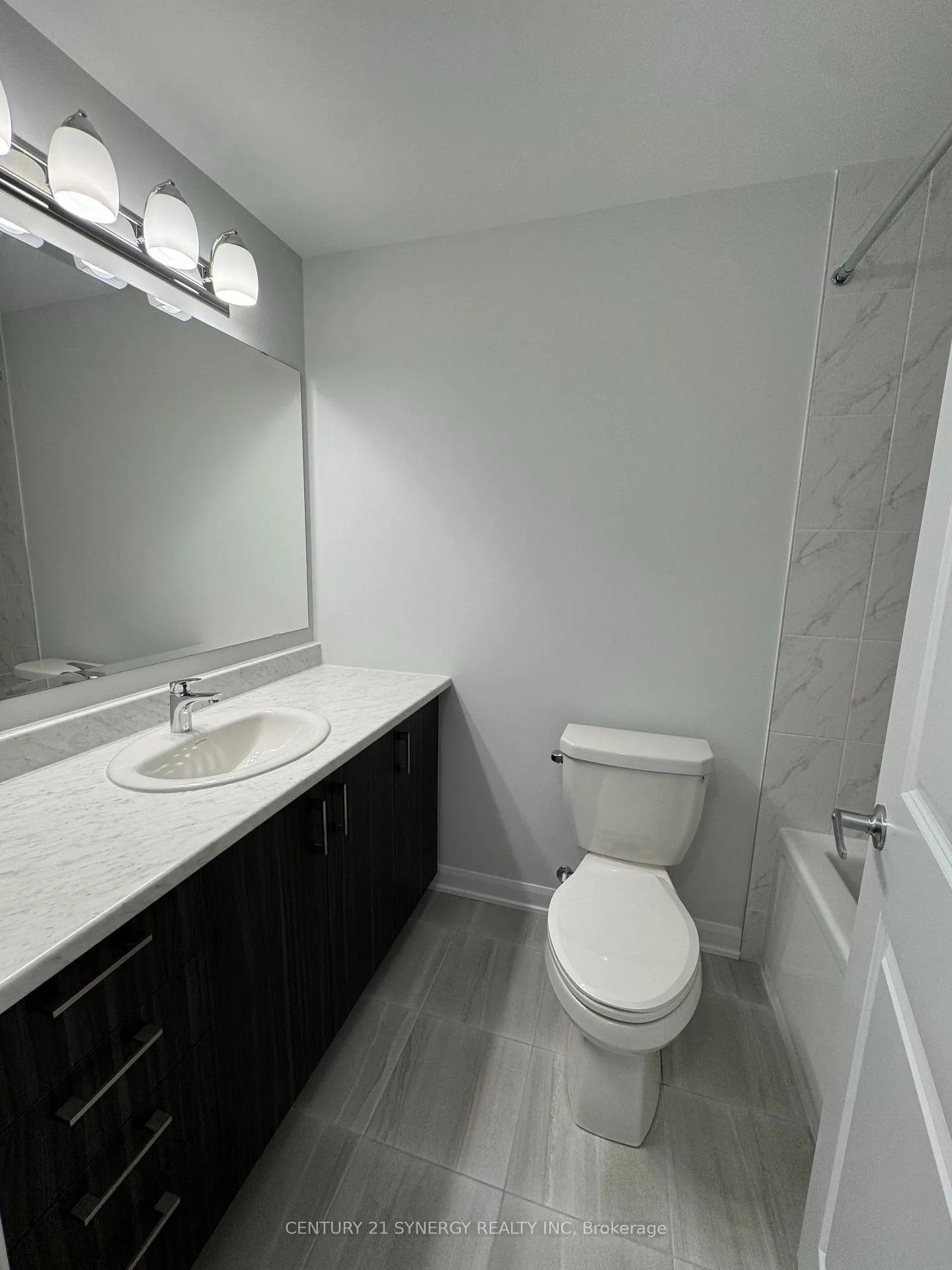 Photo 10 of 707 Arcadian Private, Ottawa, Kanata - Morgan's Grant/South March — HOMEH