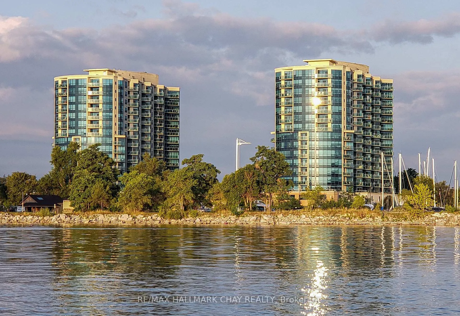Photo 1 of Unit 703, 33 Ellen Street, Barrie, Lakeshore — HOMEH