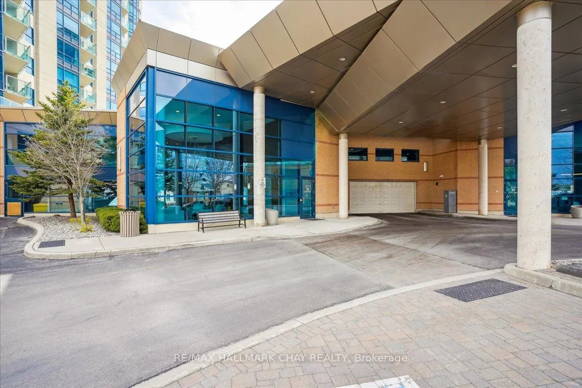 Photo 4 of Unit 703, 33 Ellen Street, Barrie, Lakeshore — HOMEH