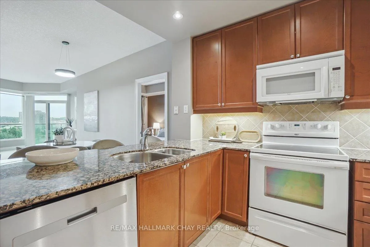 Photo 15 of Unit 703, 33 Ellen Street, Barrie, Lakeshore — HOMEH
