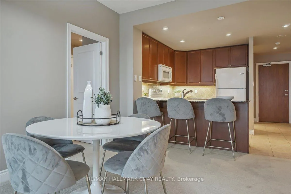 Photo 20 of Unit 703, 33 Ellen Street, Barrie, Lakeshore — HOMEH