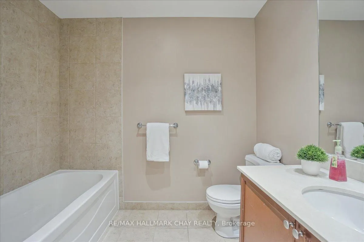 Photo 33 of Unit 703, 33 Ellen Street, Barrie, Lakeshore — HOMEH