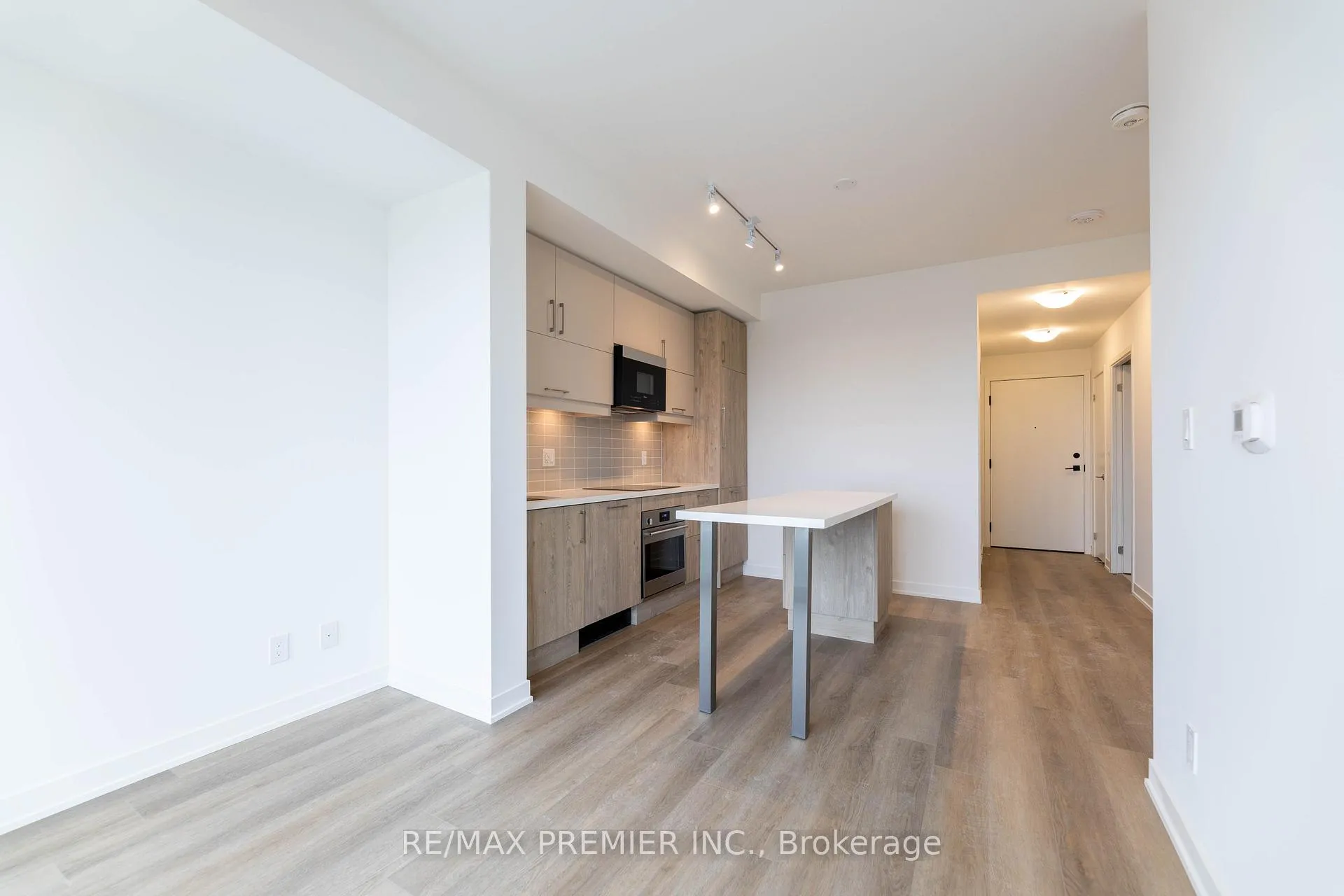 Photo 11 of Unit 708, 292 Verdale Crossing, Markham, Unionville — HOMEH
