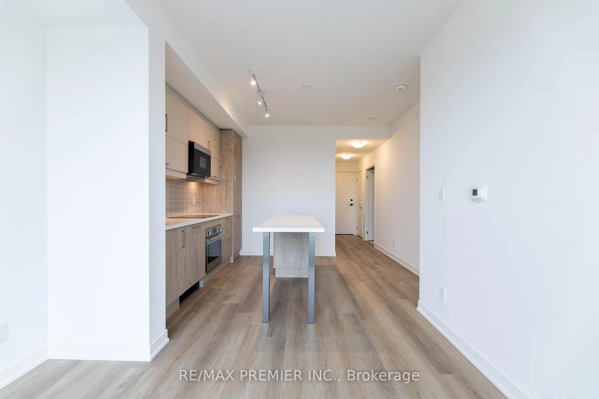 Photo 13 of Unit 708, 292 Verdale Crossing, Markham, Unionville — HOMEH