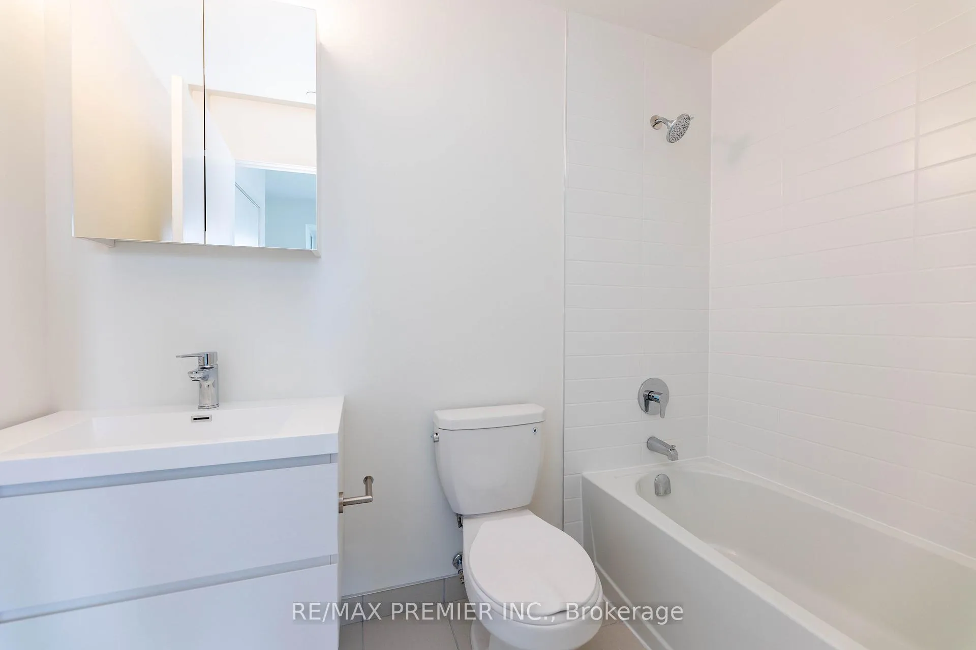 Photo 17 of Unit 708, 292 Verdale Crossing, Markham, Unionville — HOMEH