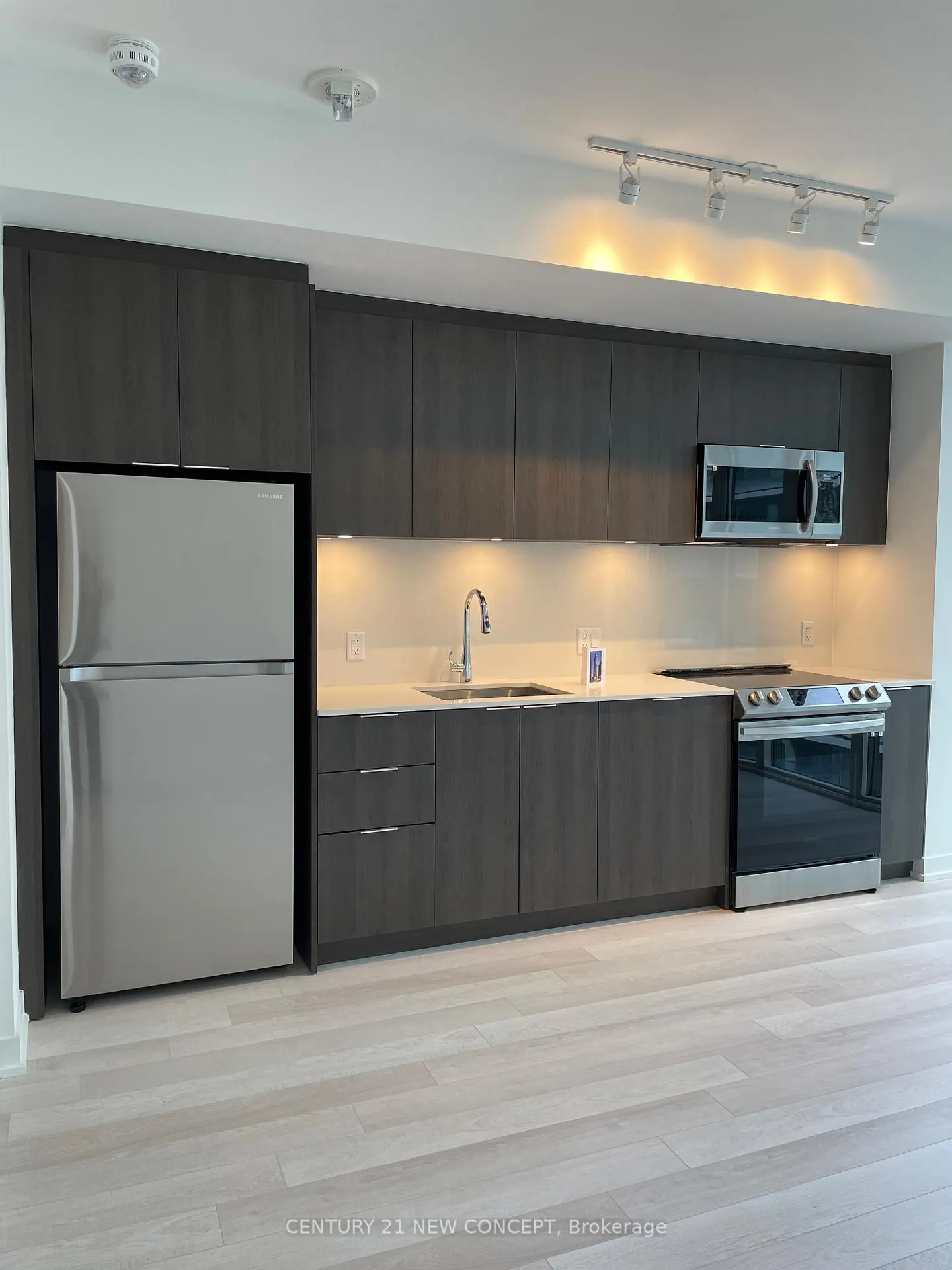 Front of Unit 2904, 357 King Street W