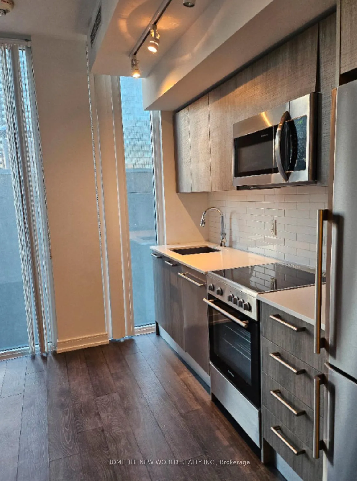 Photo 2 of Unit 2510, 28 Wellesley Street E, Toronto, Church-Yonge Corridor — HOMEH