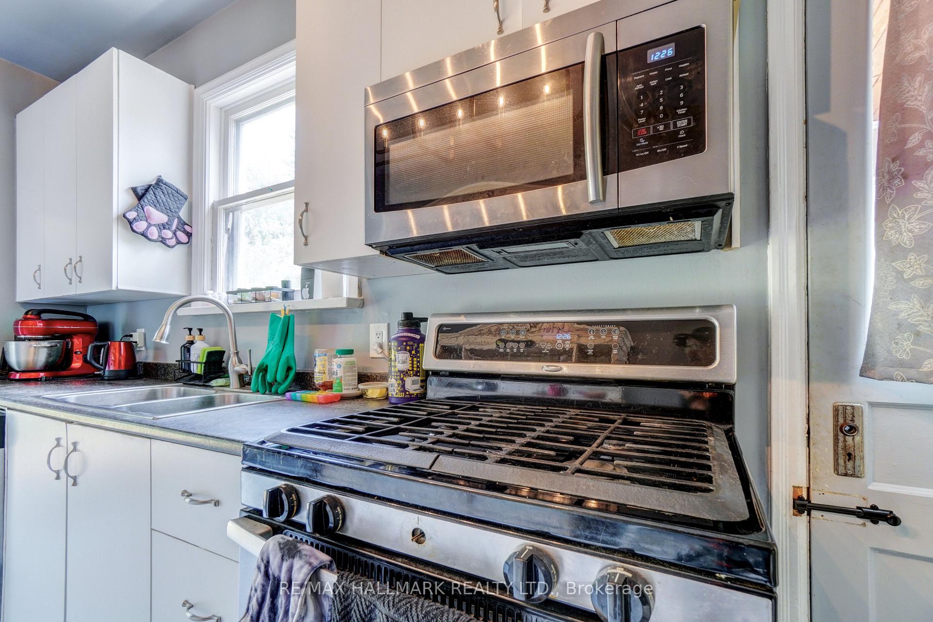 Photo 18 of 528 Big Bay Point Road, Barrie, Painswick North — HOMEH