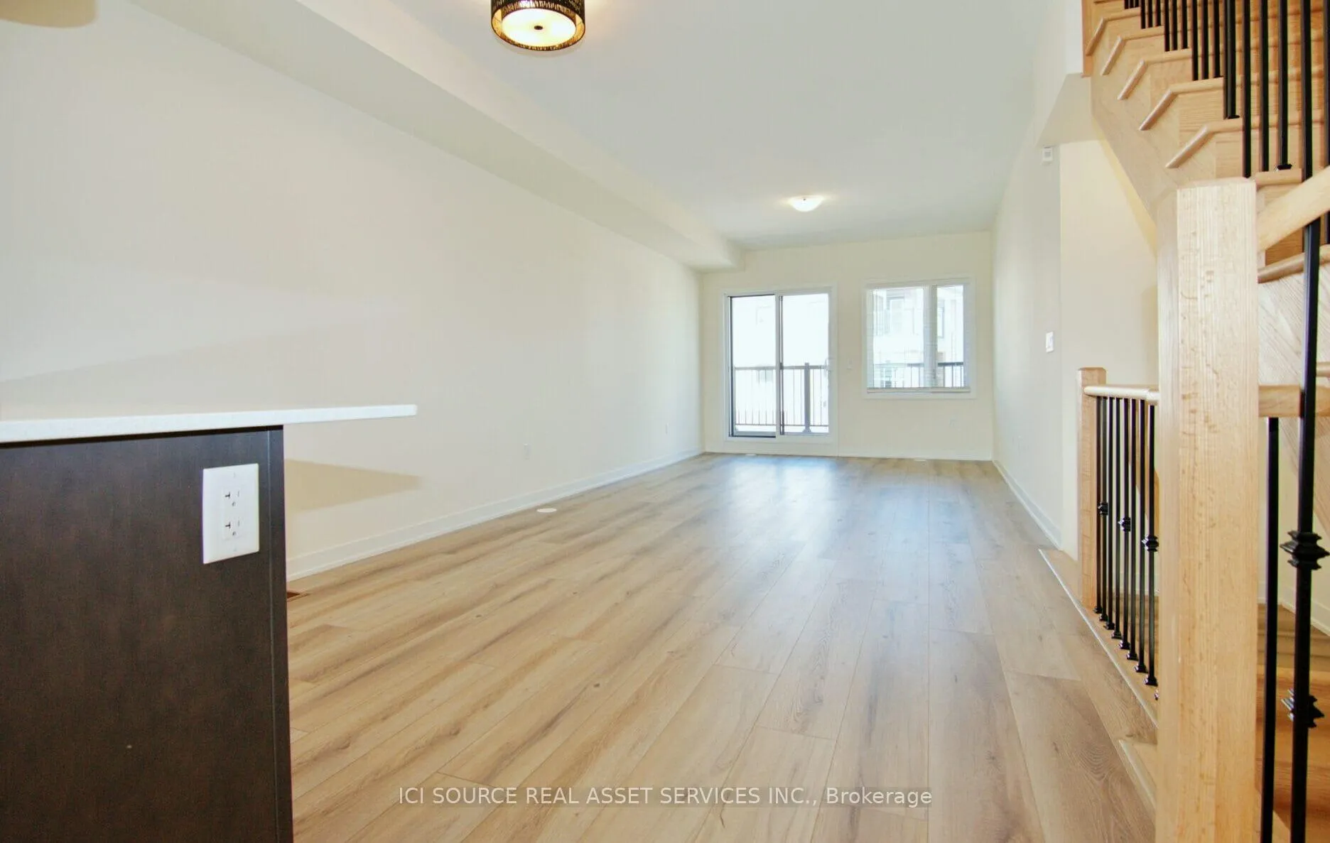 Photo 5 of Unit 702, 1695 Dersan Street, Pickering, Duffin Heights — HOMEH