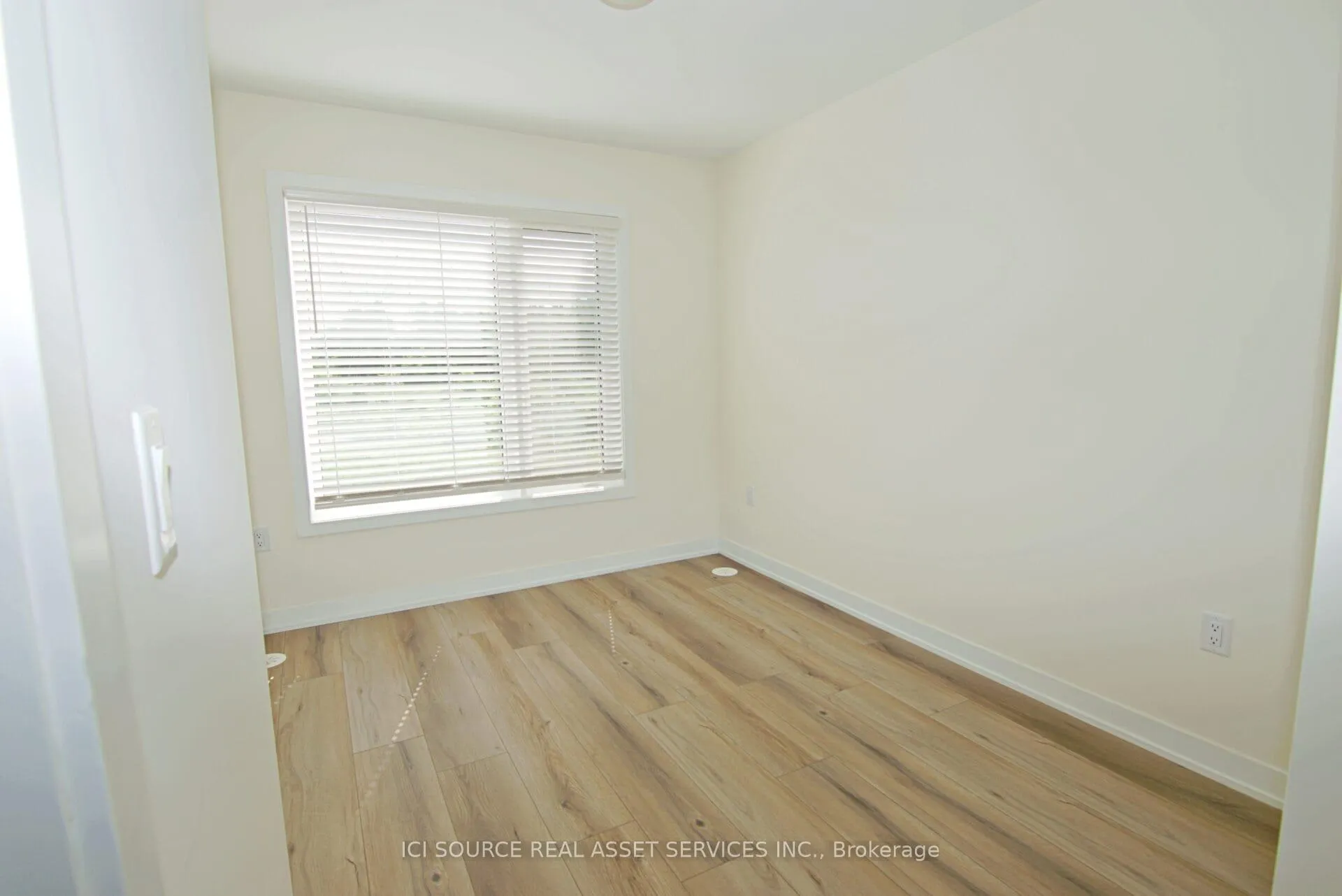 Photo 12 of Unit 702, 1695 Dersan Street, Pickering, Duffin Heights — HOMEH