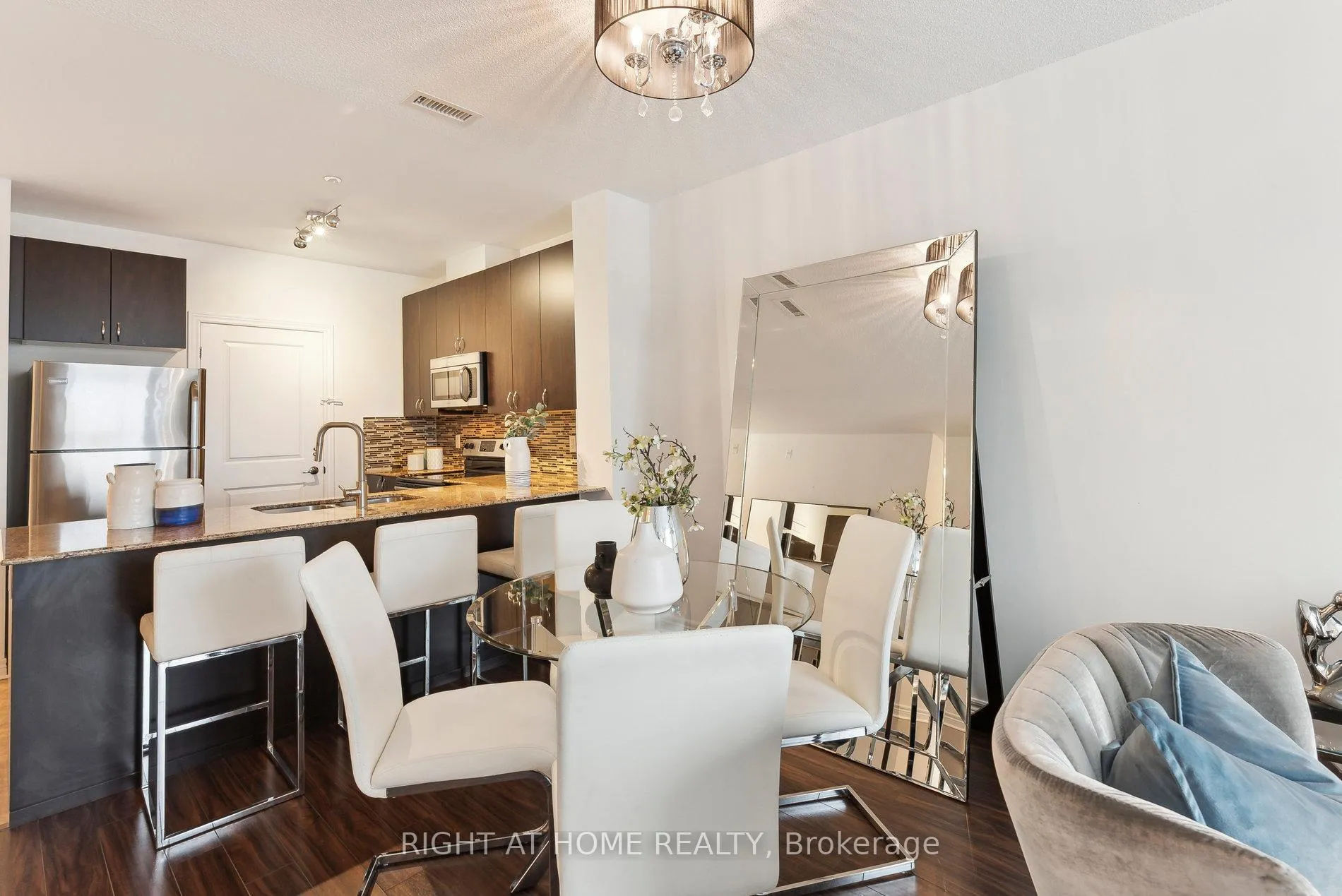 Photo 5 of Unit 319, 7400 Markham Road, Markham, Middlefield — HOMEH