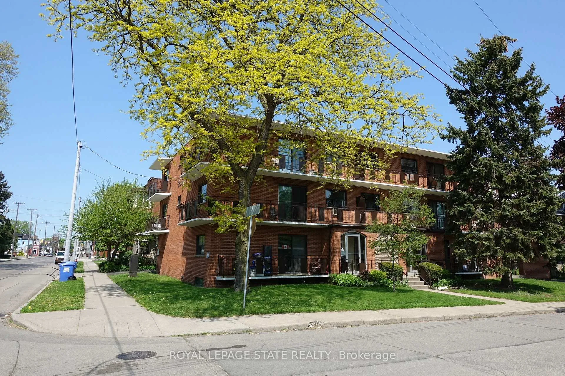 Front of Unit 303, 50 Hilda Avenue