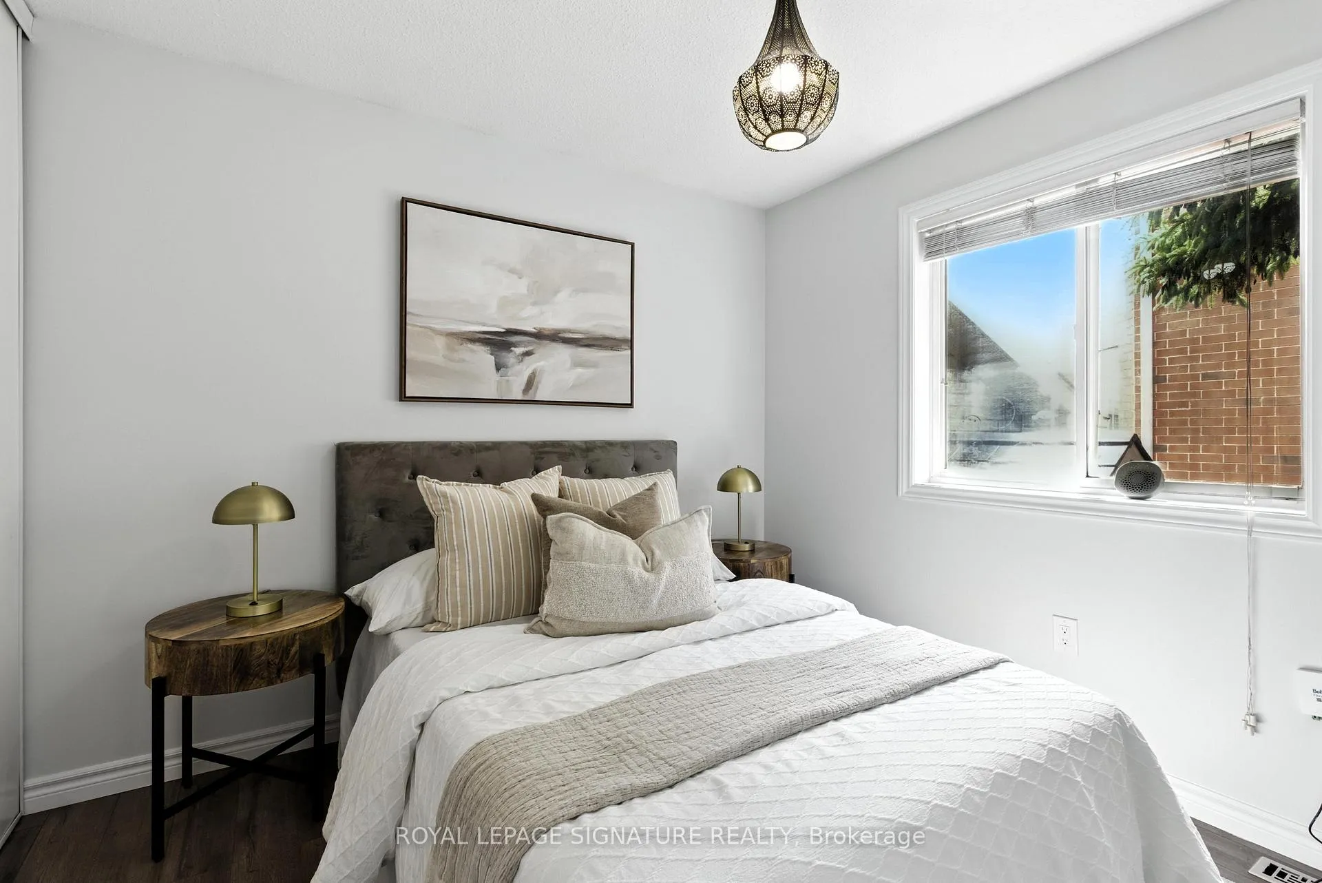 Photo 16 of Unit Main, 20 Pacific Avenue, Barrie, Little Lake — HOMEH