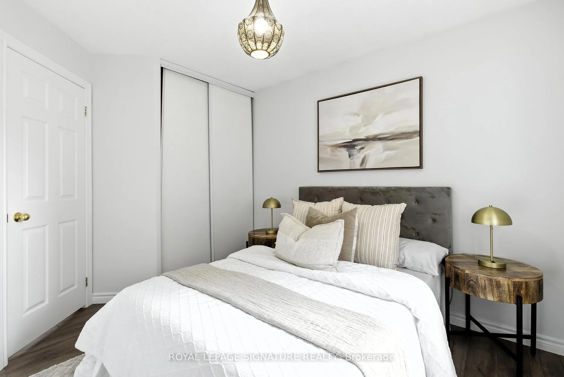 Photo 17 of Unit Main, 20 Pacific Avenue, Barrie, Little Lake — HOMEH