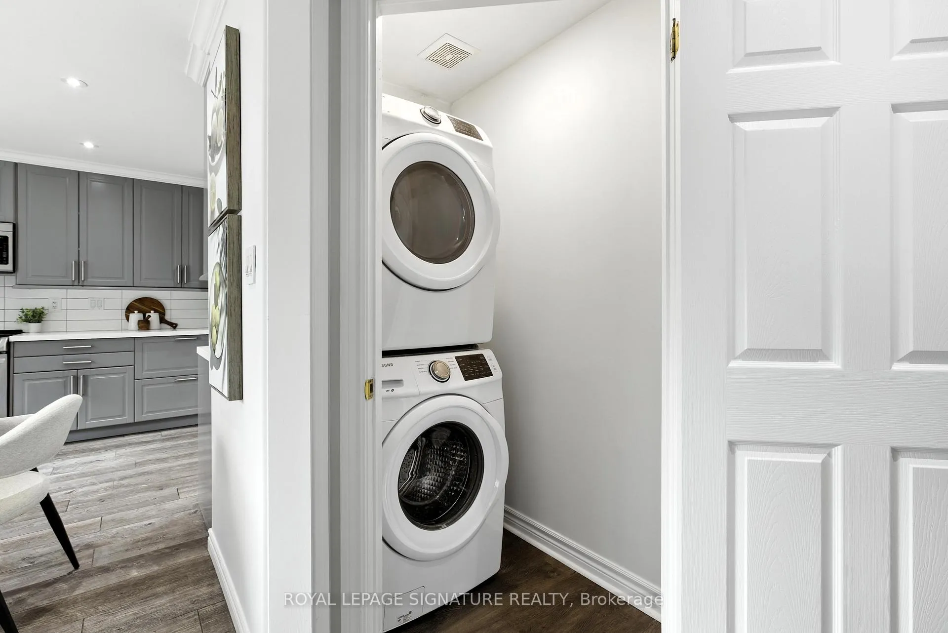 Photo 23 of Unit Main, 20 Pacific Avenue, Barrie, Little Lake — HOMEH