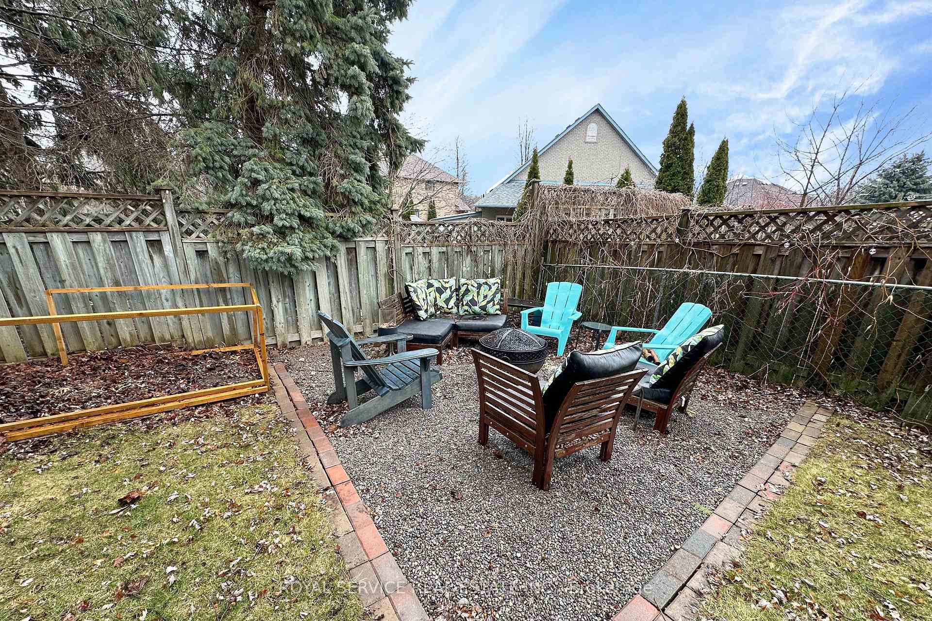 Photo 19 of 992 Fraser Court, Cobourg — HOMEH