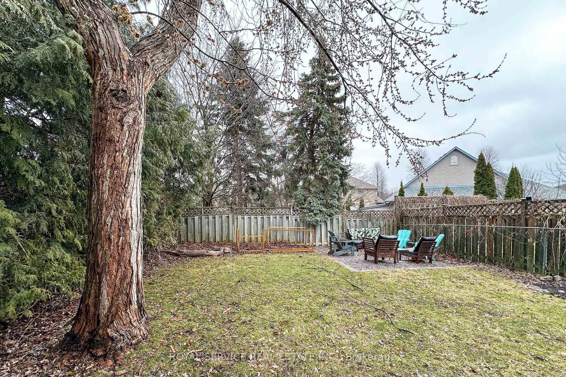 Photo 21 of 992 Fraser Court, Cobourg — HOMEH
