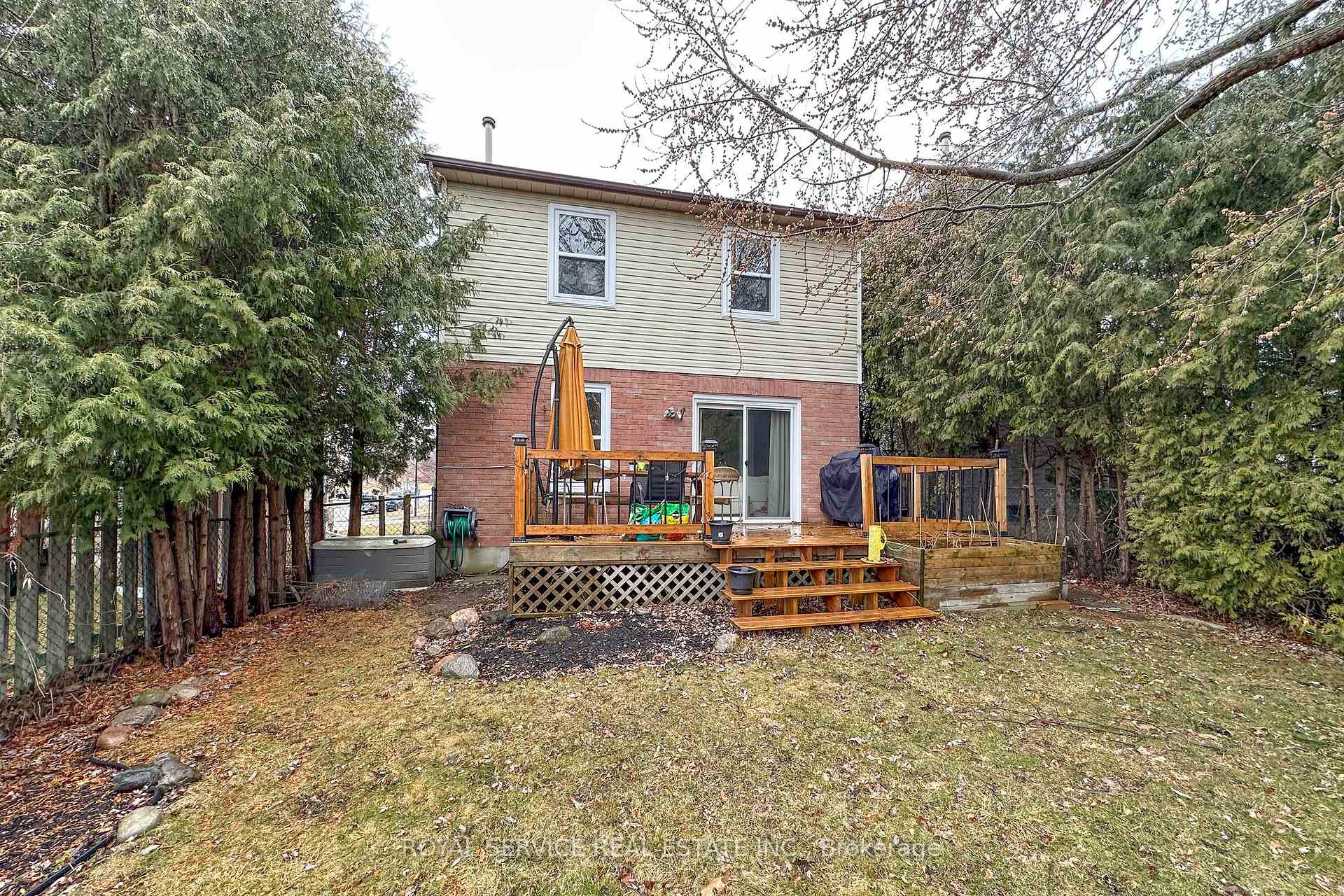 Photo 23 of 992 Fraser Court, Cobourg — HOMEH
