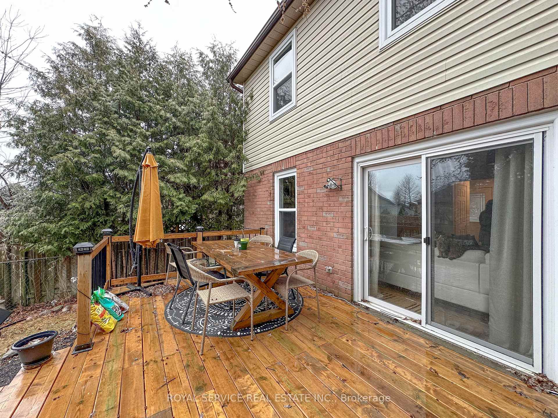 Photo 24 of 992 Fraser Court, Cobourg — HOMEH