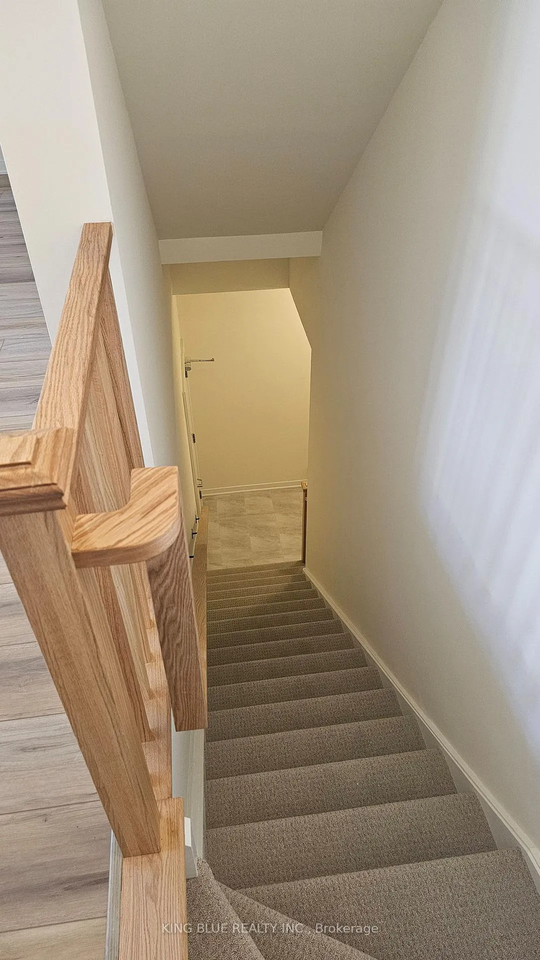 Photo 8 of #1415 - 1695 Dersan Street, Pickering, Duffin Heights — HOMEH