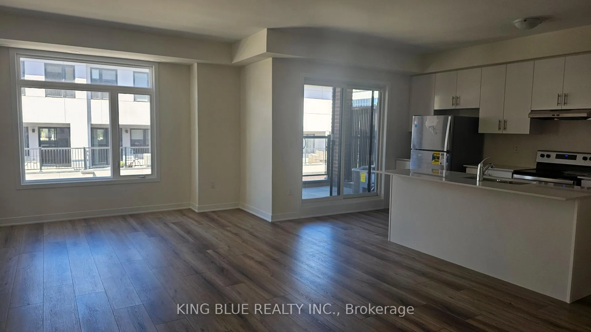 Photo 13 of #1415 - 1695 Dersan Street, Pickering, Duffin Heights — HOMEH