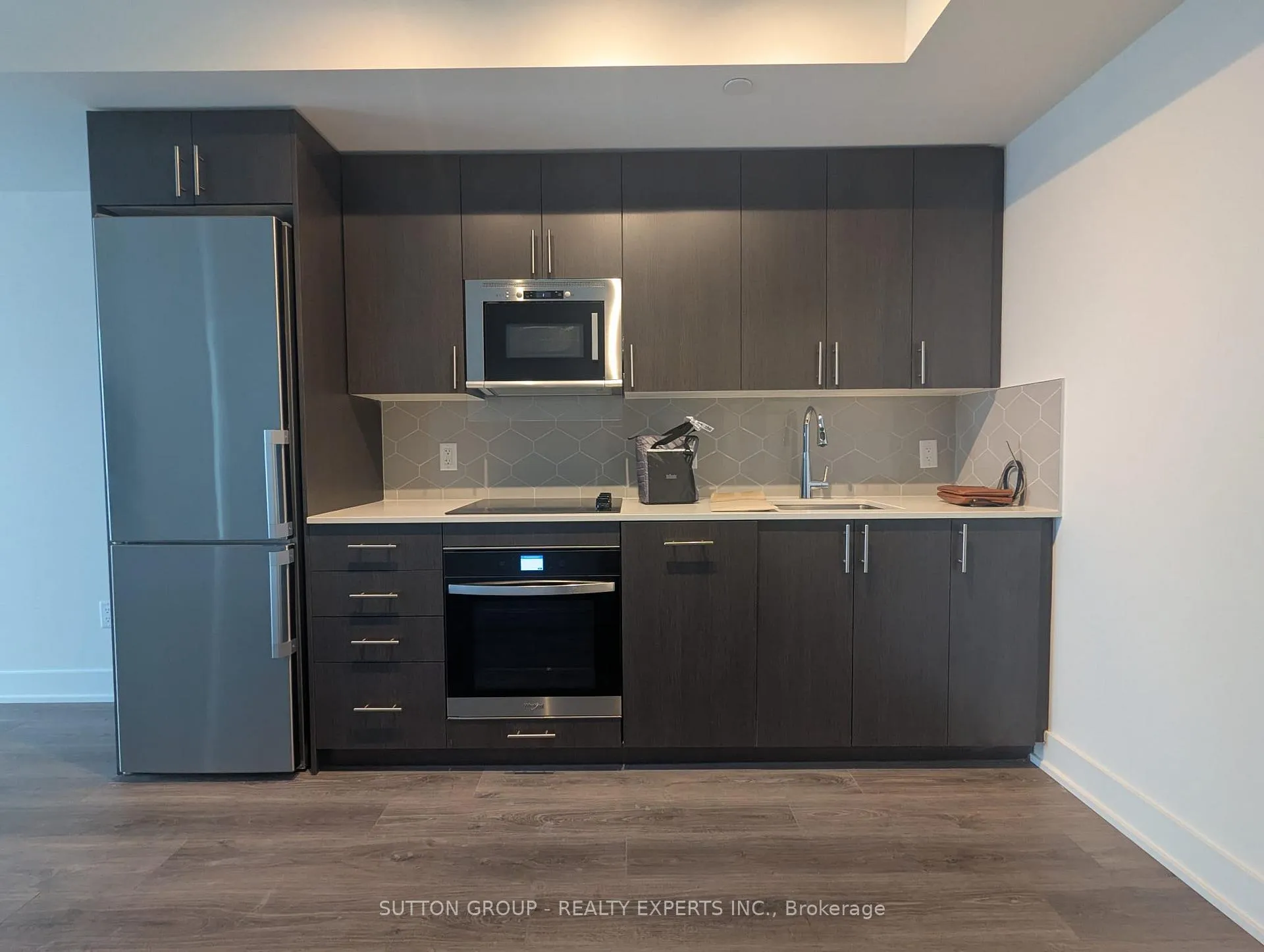 Photo 5 of Unit 1810, 2545 Simcoe Street N, Oshawa, Windfields — HOMEH