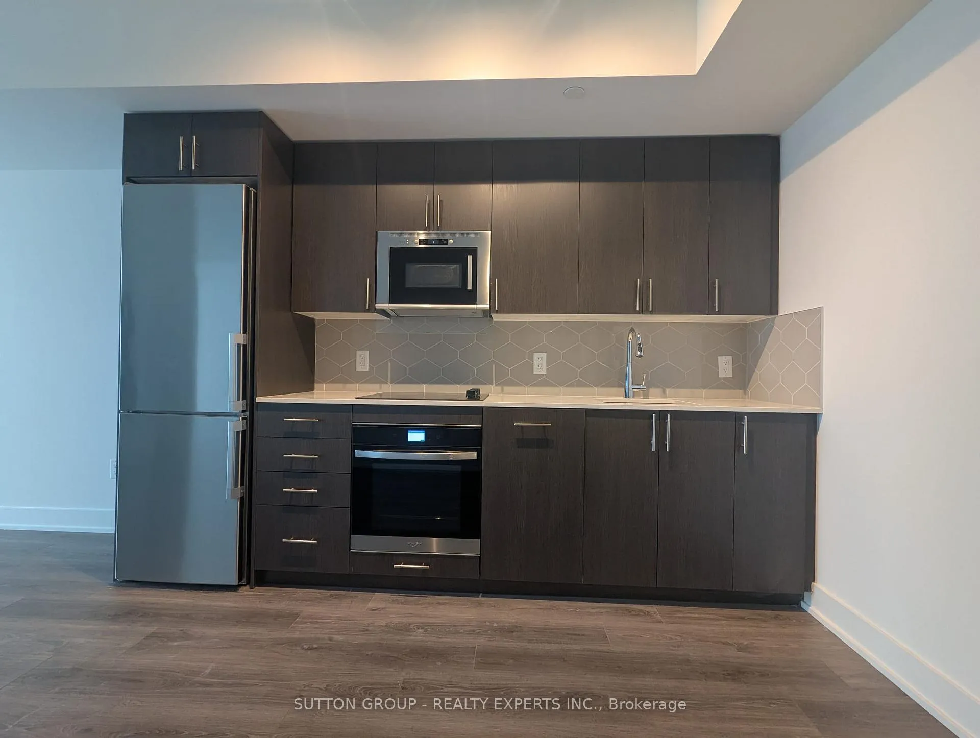 Photo 6 of Unit 1810, 2545 Simcoe Street N, Oshawa, Windfields — HOMEH