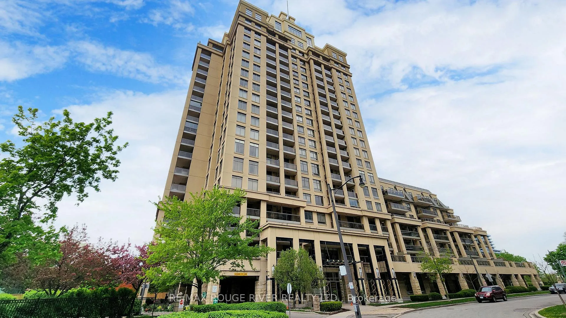 Front of Unit 701, 18 Kenaston Gardens