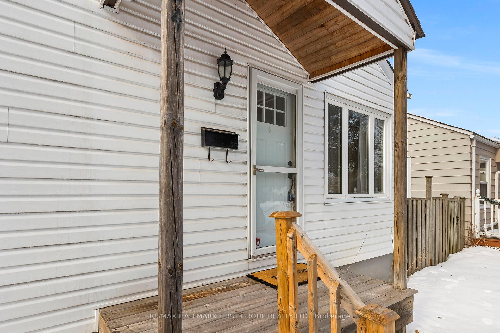 Photo 4 of 24 Maple Street, Ajax, Central — HOMEH