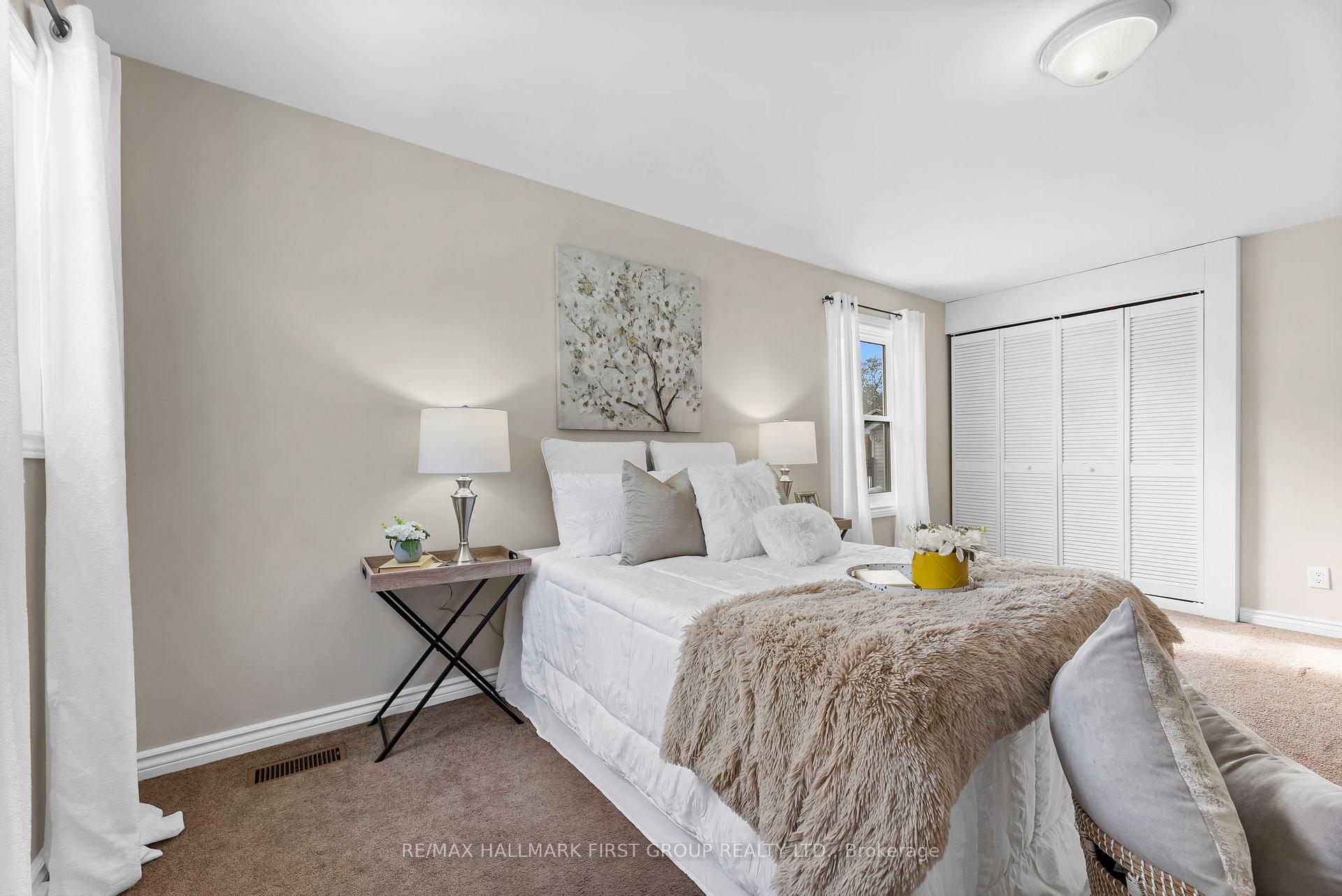 Photo 9 of 24 Maple Street, Ajax, Central — HOMEH