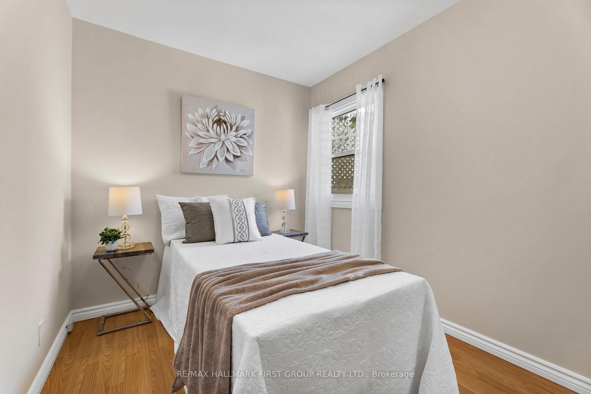 Photo 11 of 24 Maple Street, Ajax, Central — HOMEH