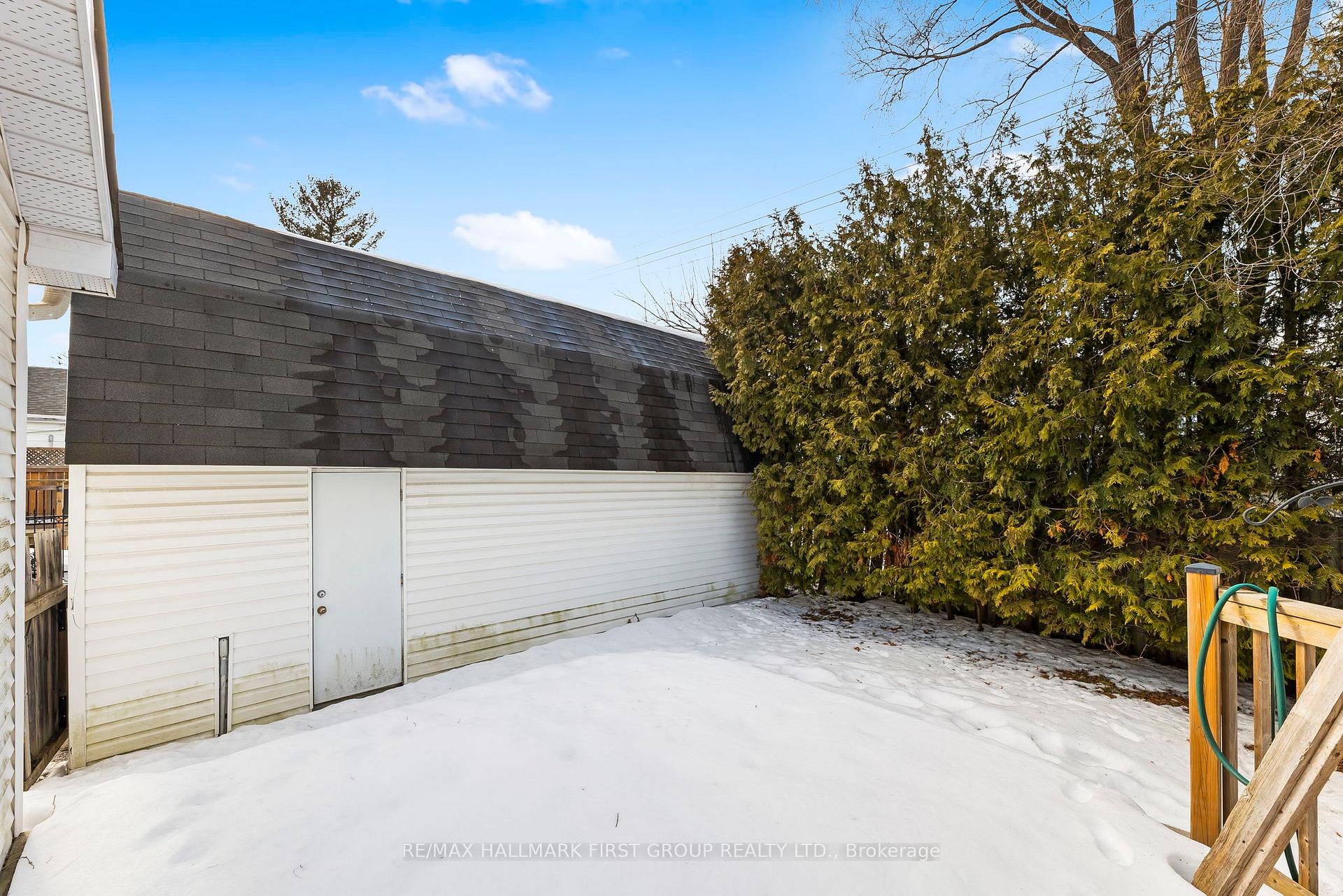 Photo 25 of 24 Maple Street, Ajax, Central — HOMEH