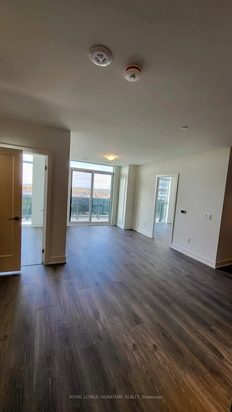 Photo 5 of Unit 908, 2545 Simcoe Street N, Oshawa, Windfields — HOMEH