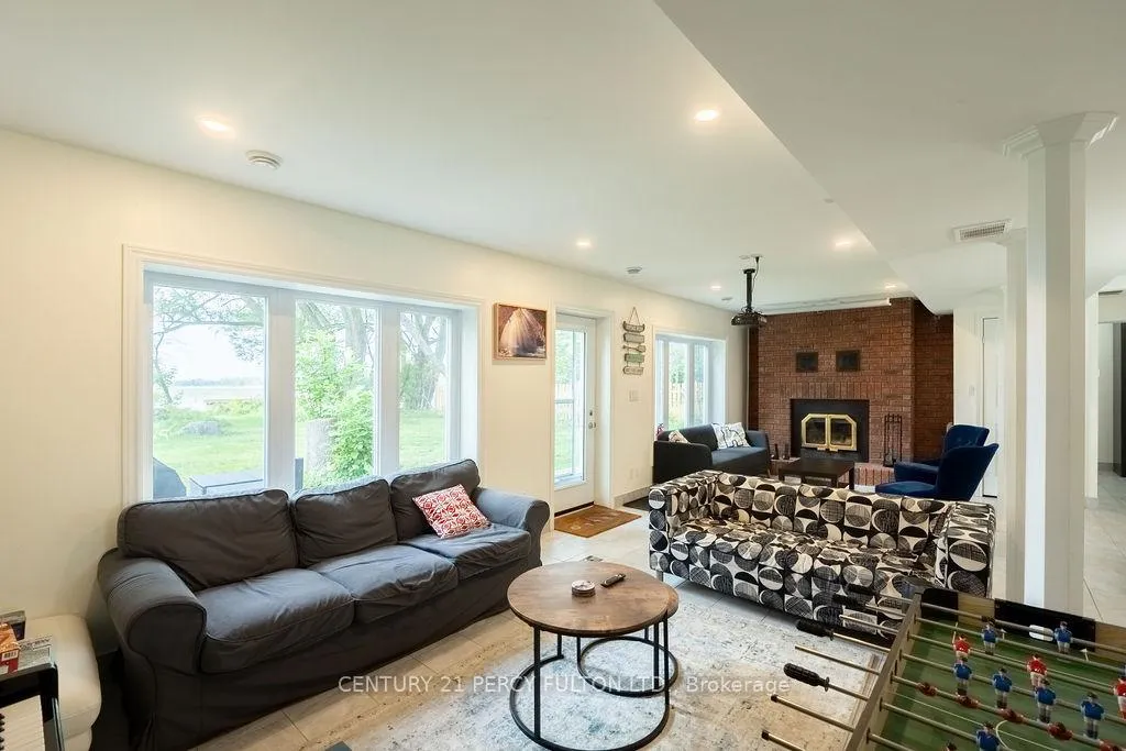 Photo 4 of 1718 Fairview Drive, Severn, Coldwater — HOMEH