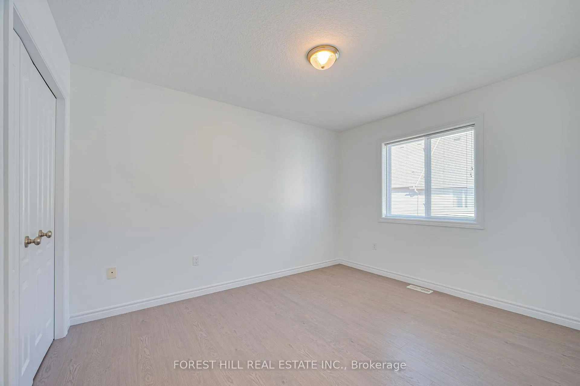 Photo 17 of Unit 15B, 55 Mooregate Crescent, Kitchener, Victoria Hills — HOMEH