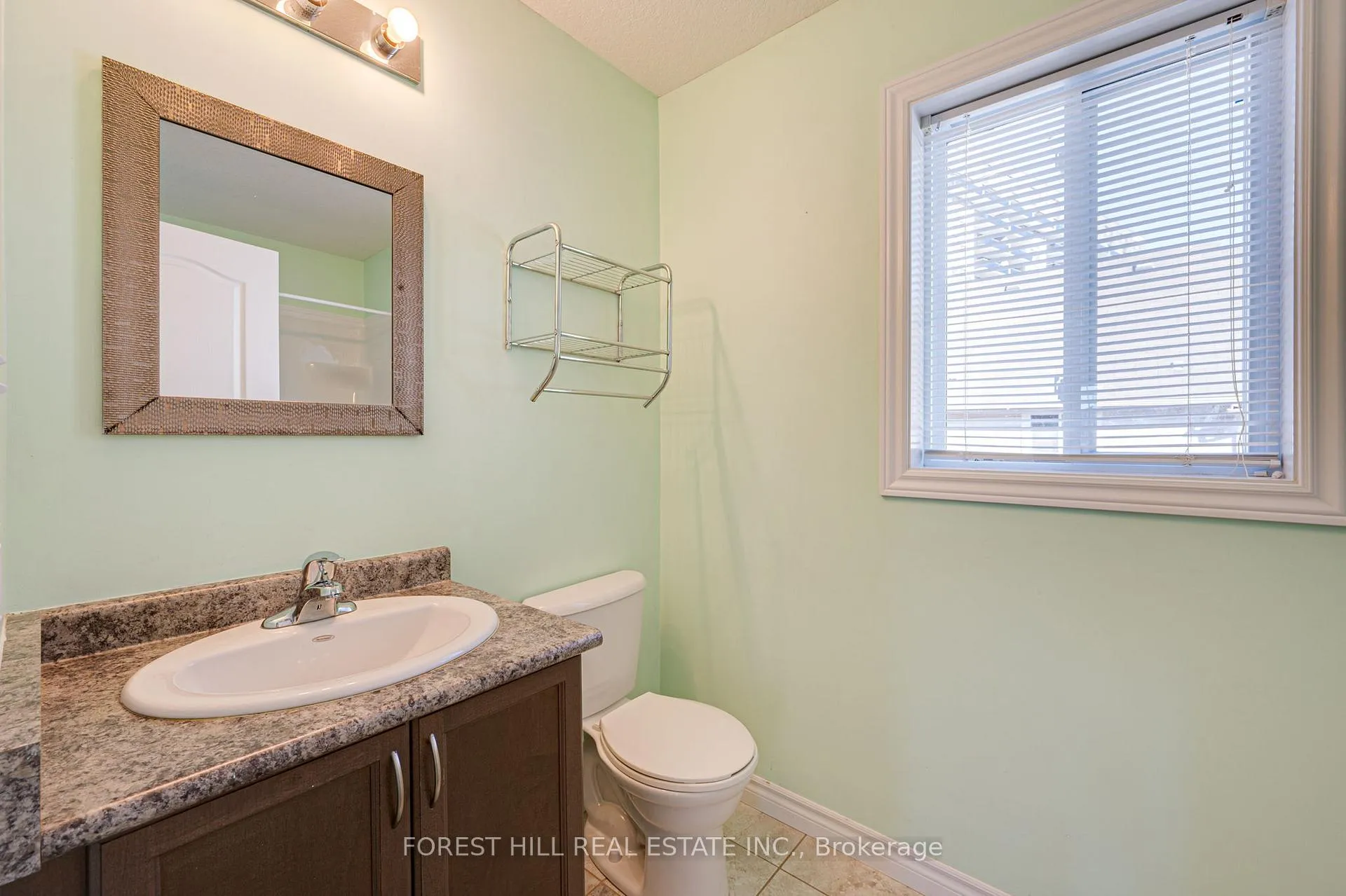 Photo 18 of Unit 15B, 55 Mooregate Crescent, Kitchener, Victoria Hills — HOMEH