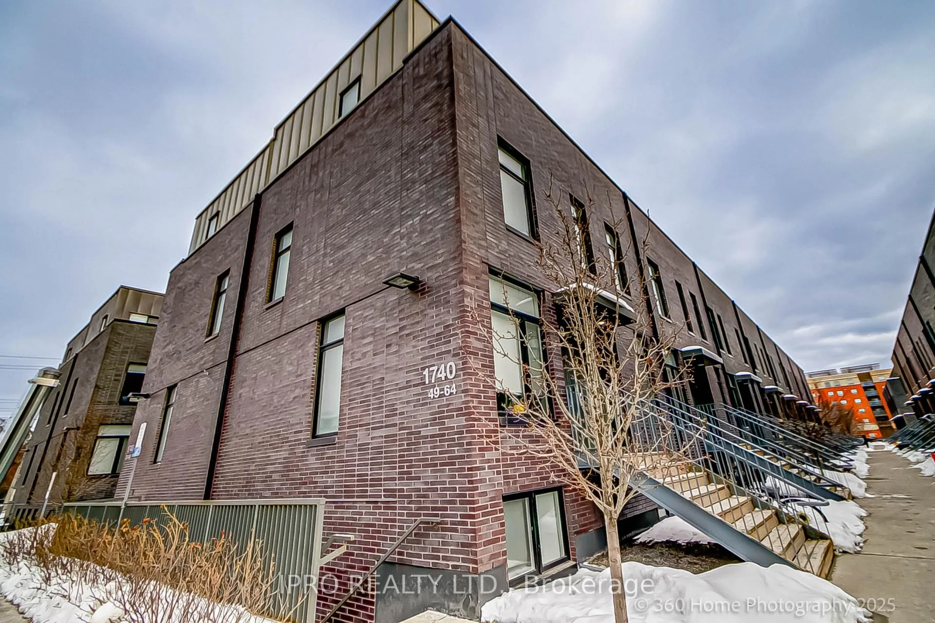 Photo 1 of Unit 54, 1740 Simcoe Street N, Oshawa, Samac — HOMEH