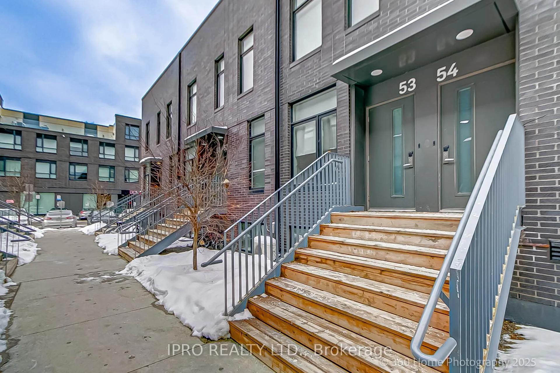 Photo 3 of Unit 54, 1740 Simcoe Street N, Oshawa, Samac — HOMEH