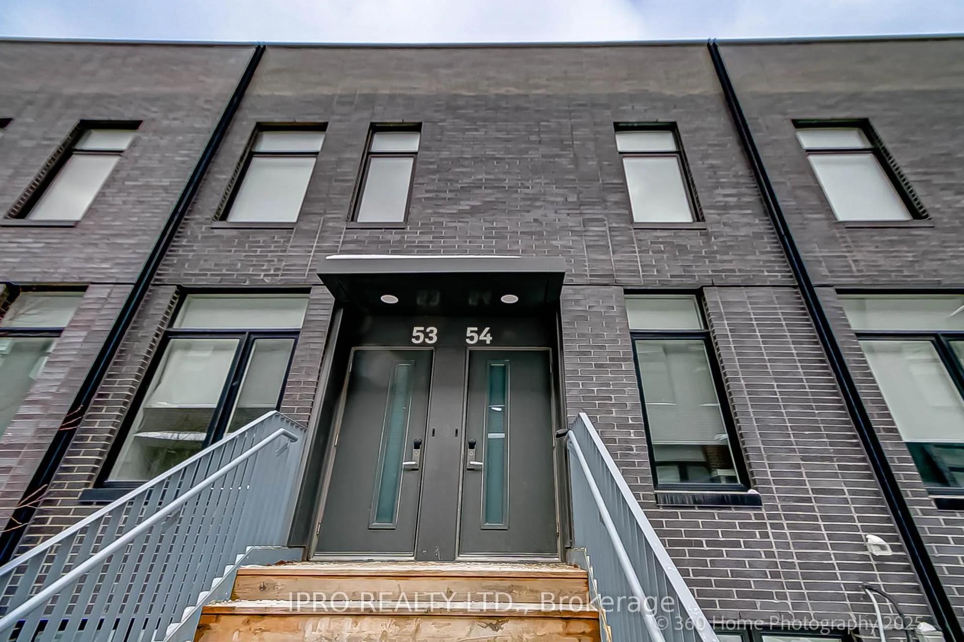 Photo 4 of Unit 54, 1740 Simcoe Street N, Oshawa, Samac — HOMEH