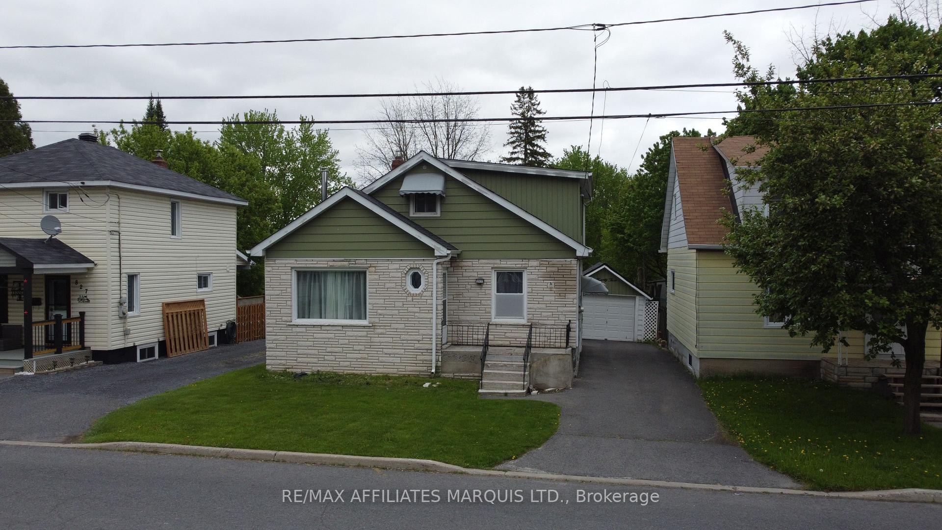Photo 2 of 823 Amelia Street, Cornwall — HOMEH