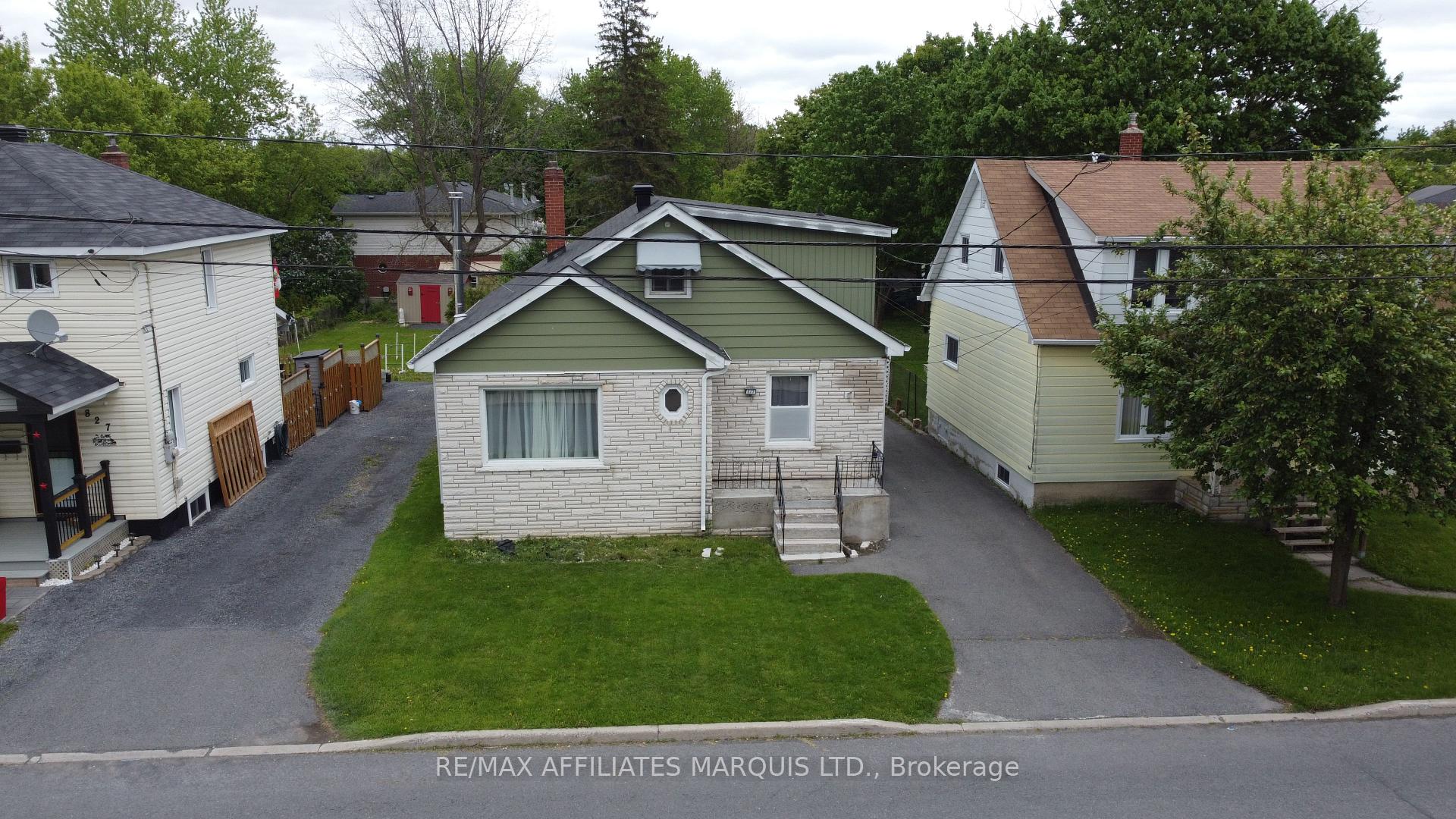 Photo 3 of 823 Amelia Street, Cornwall — HOMEH