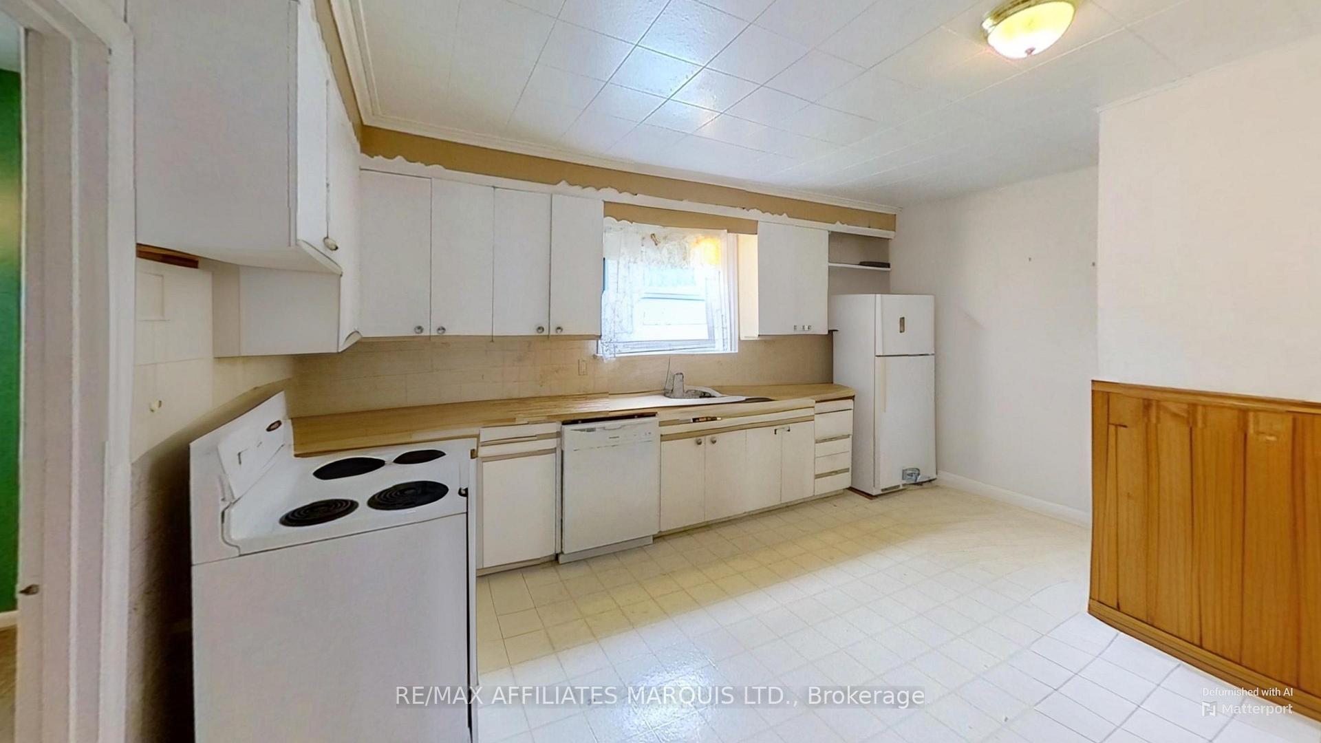 Photo 12 of 823 Amelia Street, Cornwall — HOMEH