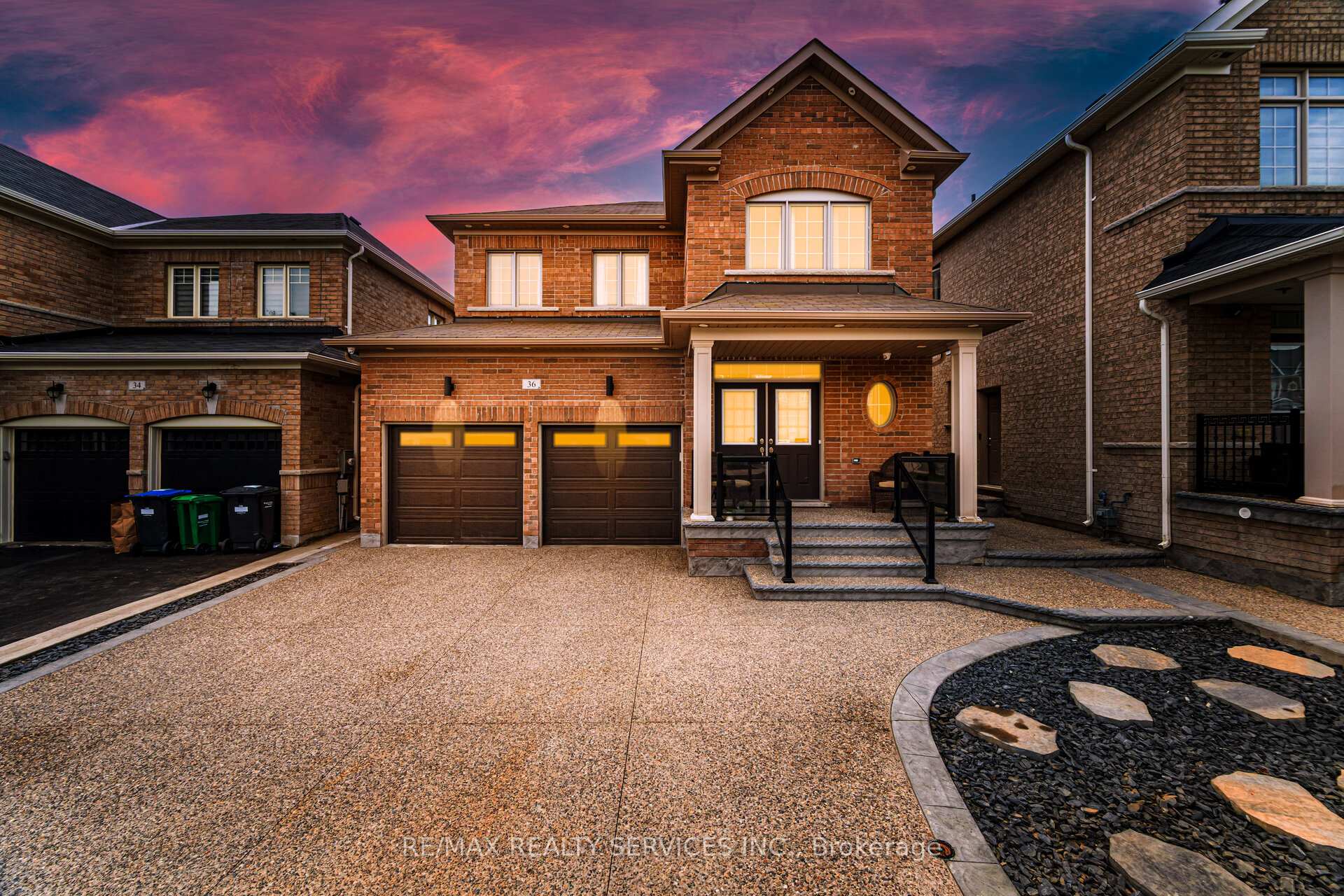 Front of 36 Newhouse Boulevard