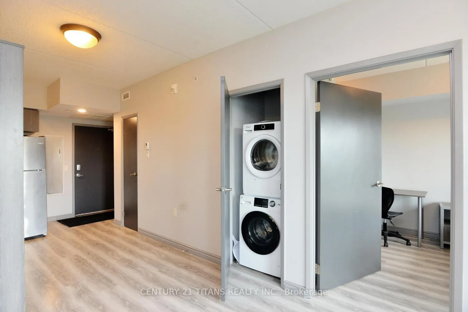 Photo 5 of Unit G405, 275 Larch Street, Waterloo — HOMEH