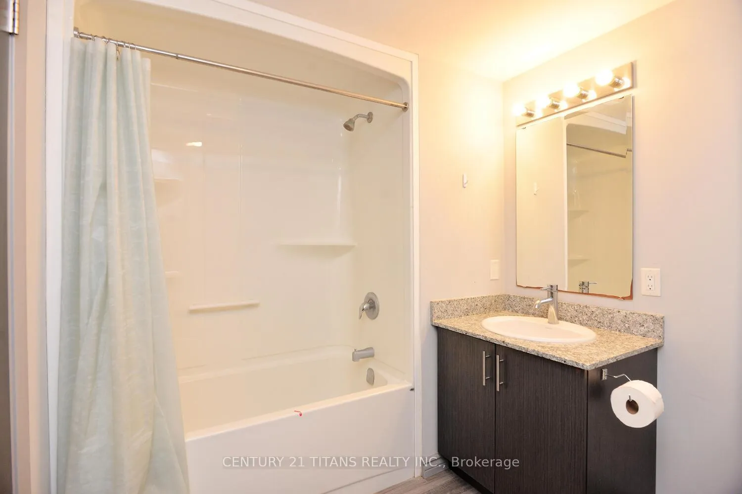 Photo 15 of Unit G405, 275 Larch Street, Waterloo — HOMEH