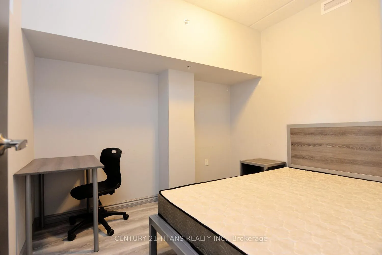 Photo 16 of Unit G405, 275 Larch Street, Waterloo — HOMEH
