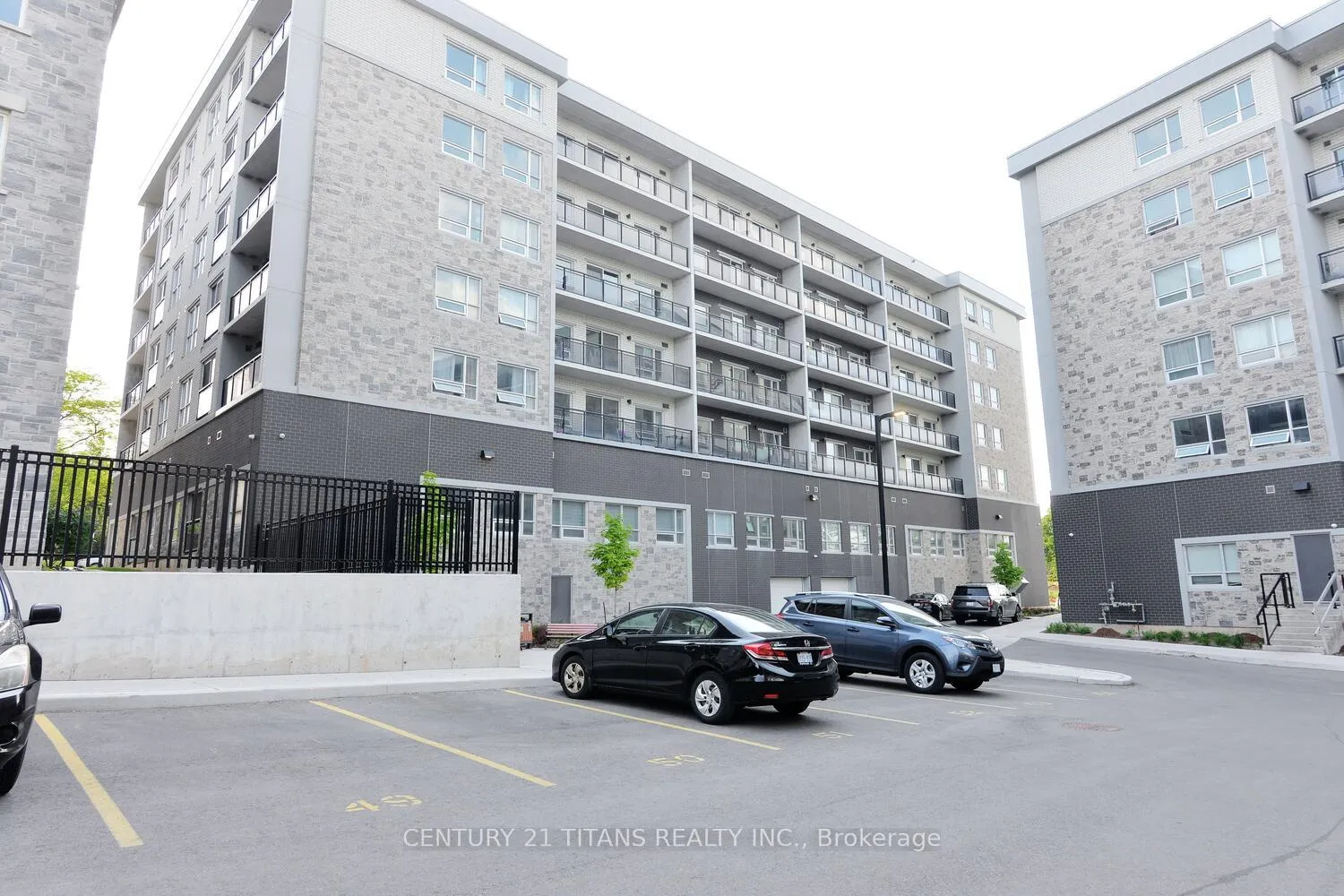 Photo 23 of Unit G405, 275 Larch Street, Waterloo — HOMEH