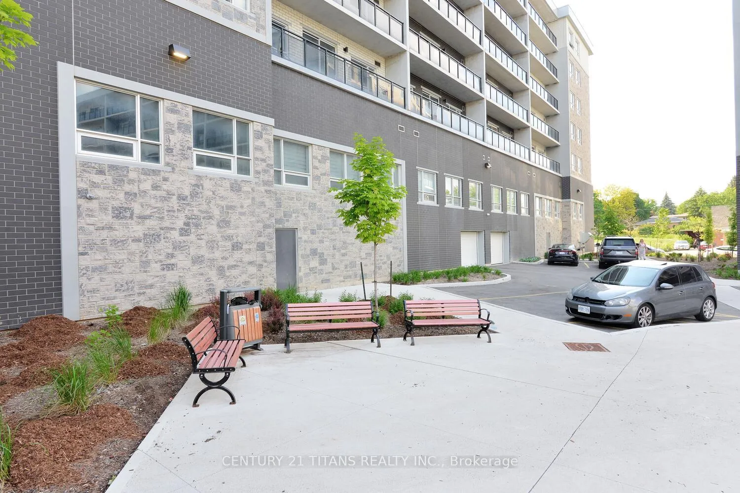 Photo 25 of Unit G405, 275 Larch Street, Waterloo — HOMEH