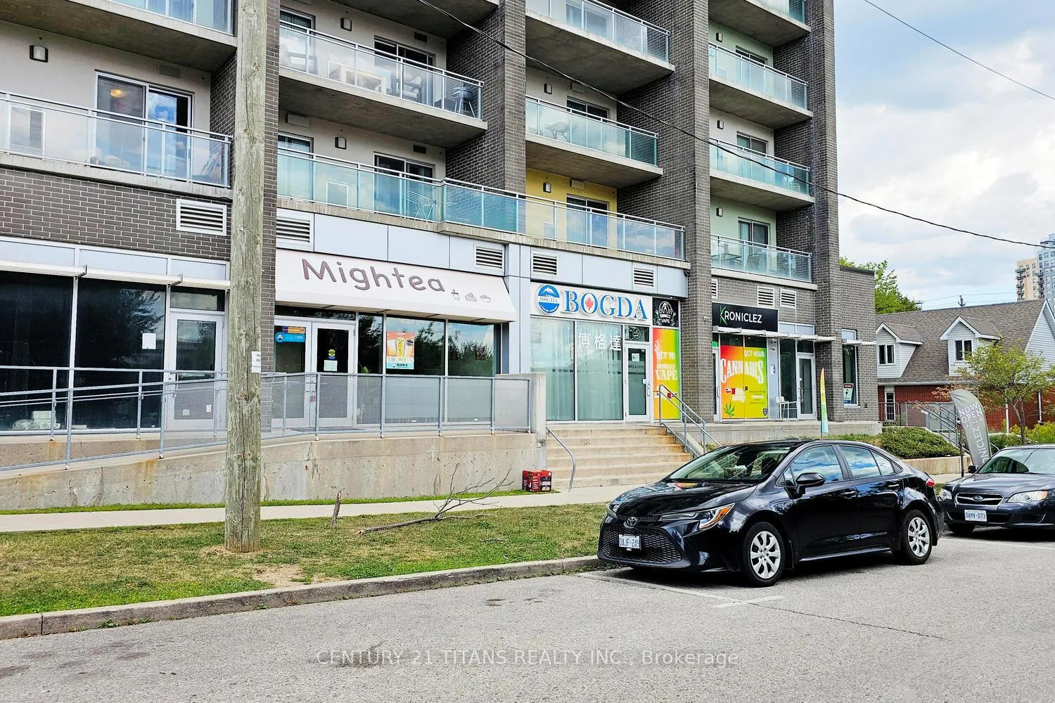 Photo 28 of Unit G405, 275 Larch Street, Waterloo — HOMEH